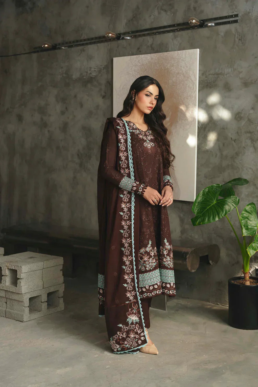 03-Lawn Suit With Thready Embroidery | Ready To Wear