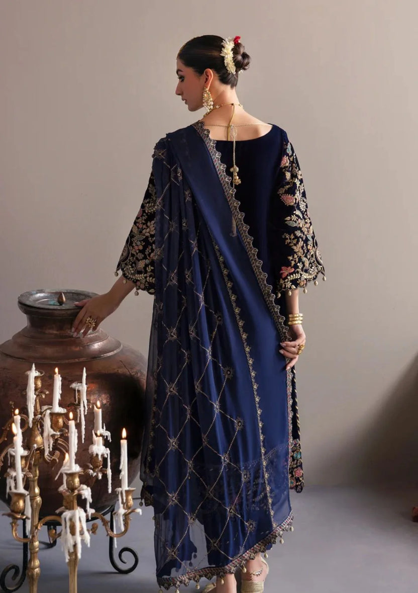 03-Piece Embroidered Velvet Suit With Chiffon Dupatta - Ready To Wear